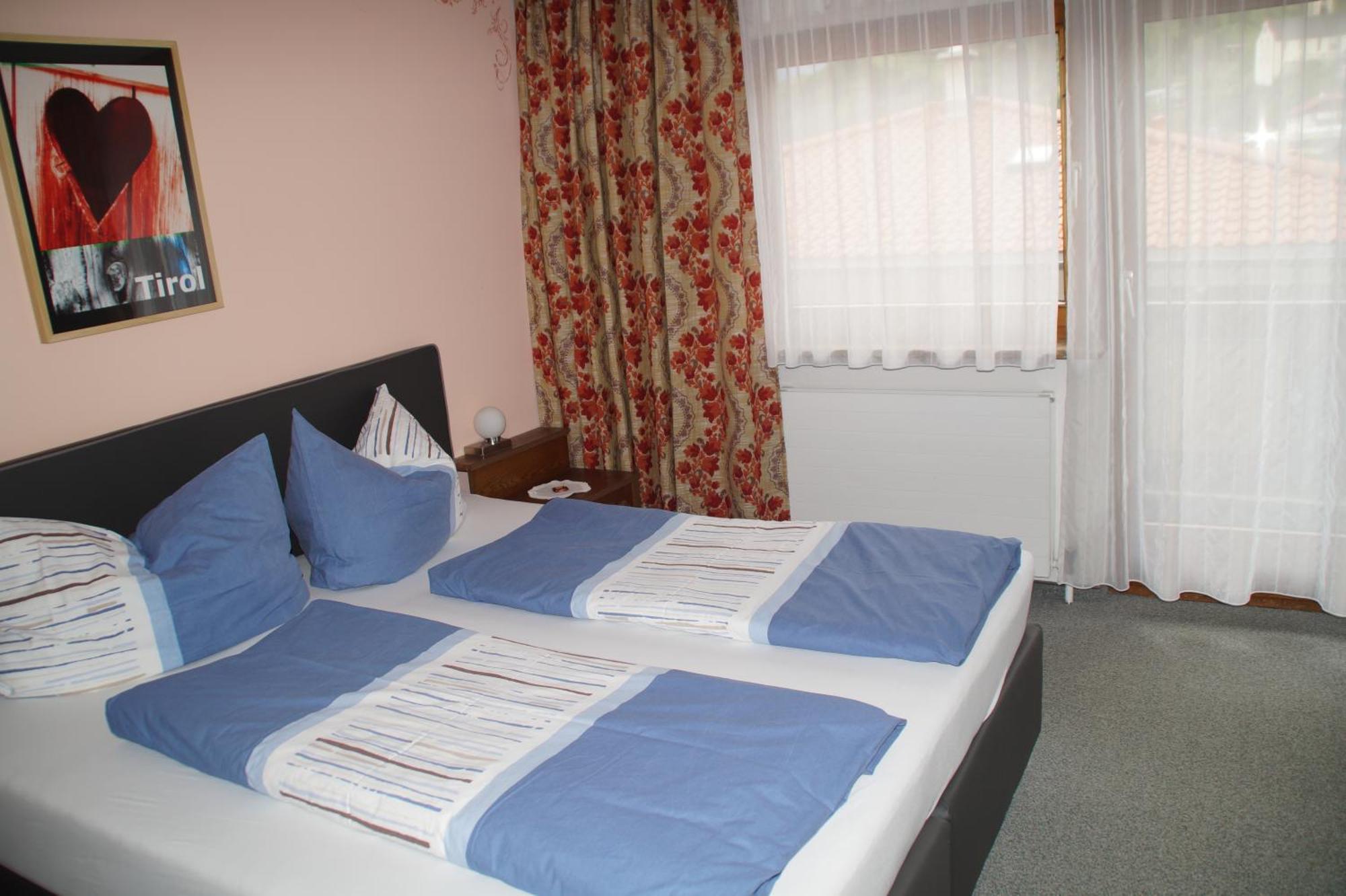 Garni Fischer Oetz Zimmer foto
